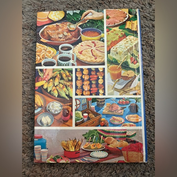 Vintage Better Homes & Gardens Barbecues and Picnics Book. Copyright 1963. - Picture 4 of 11